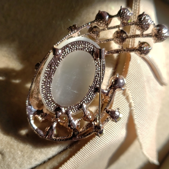 Colorful brooch - Picture 3 of 4